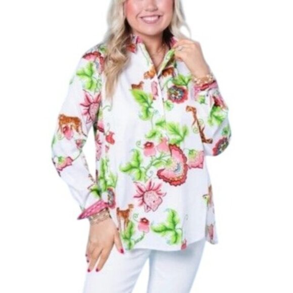Shirtails Kitty Tunic Button-Up Top Women Size M Floral Tiger White Pink Cotton - Picture 2 of 9